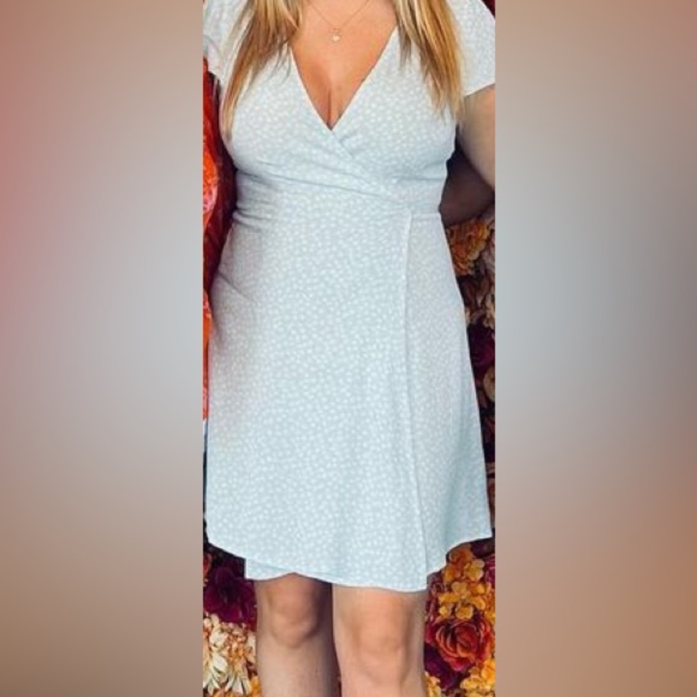 Forever21 Blue Floral wrap dress (Medium)